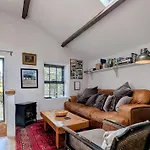 1 Bed In Penrith Oc-94066 Watermillock