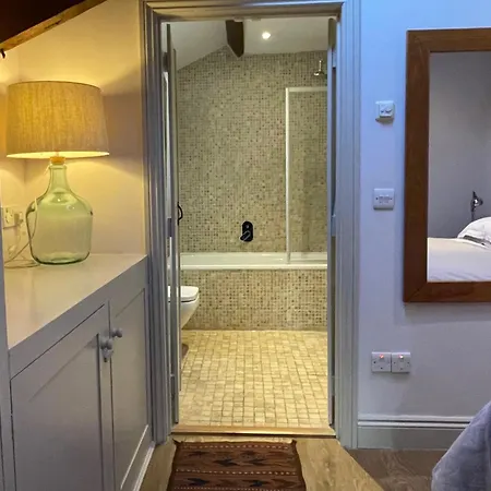 1 Bed In Ullswater 94066 * Watermillock