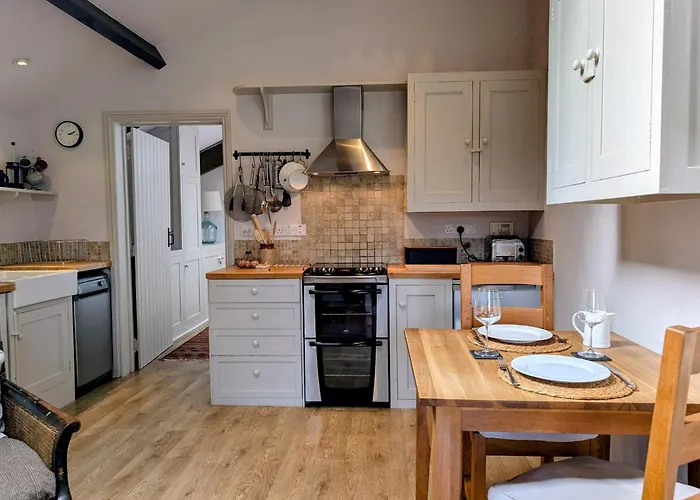 1 Bed In 94066 Nyaraló *