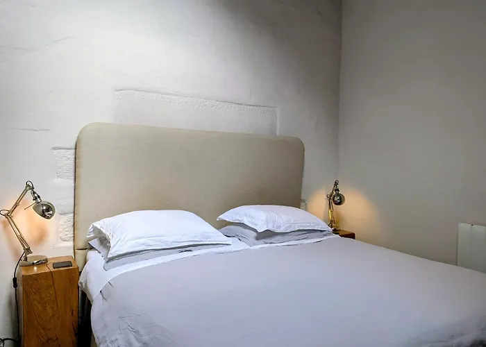 1 Bed In 94066 Nyaraló *