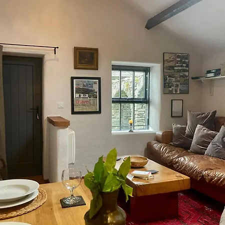 1 Bed In 94066 Watermillock